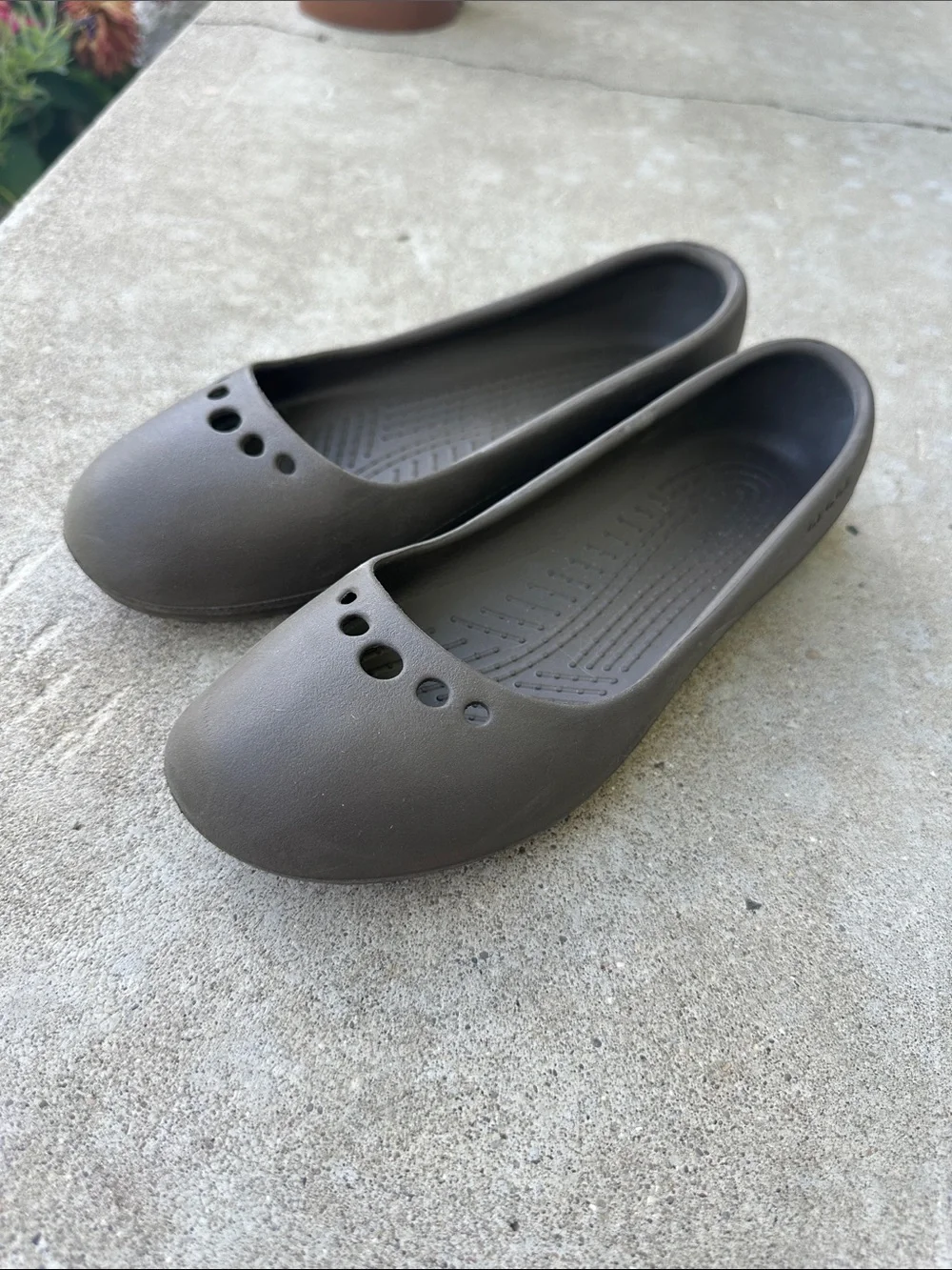 Brown Crocs flats women’s size 7